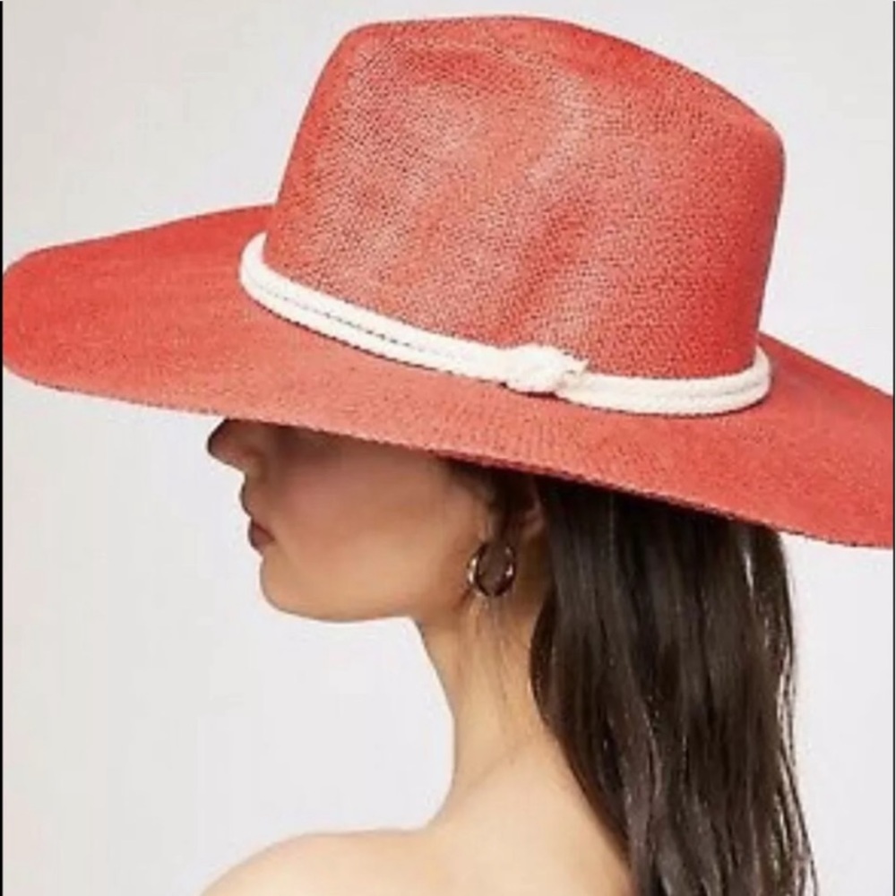 🎄Free People • Straw Floppy Hat•